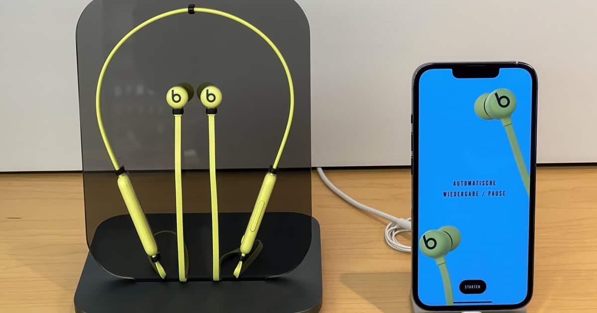 Apple Offering Free Beats Flex Earphones to New Apple Music Student Subscribers